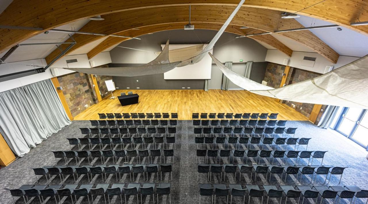 Hotel Marina Club 奥尔什丁 外观 照片 The auditorium