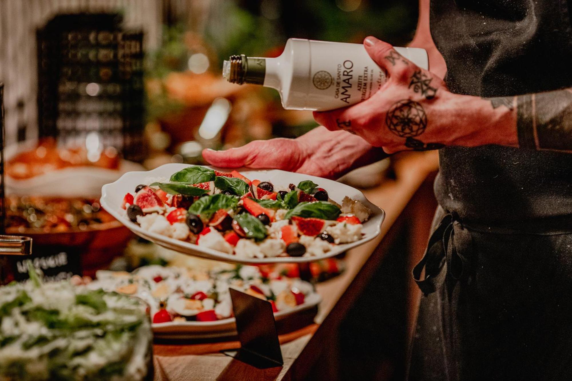 Hotel Marina Club 奥尔什丁 外观 照片 Amaro being used in a salad
